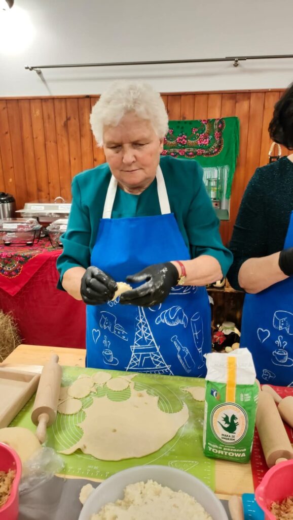 Warsztaty kulinarne seniorów w ramach projektu Aktywny Senior +5 Edycja 2024