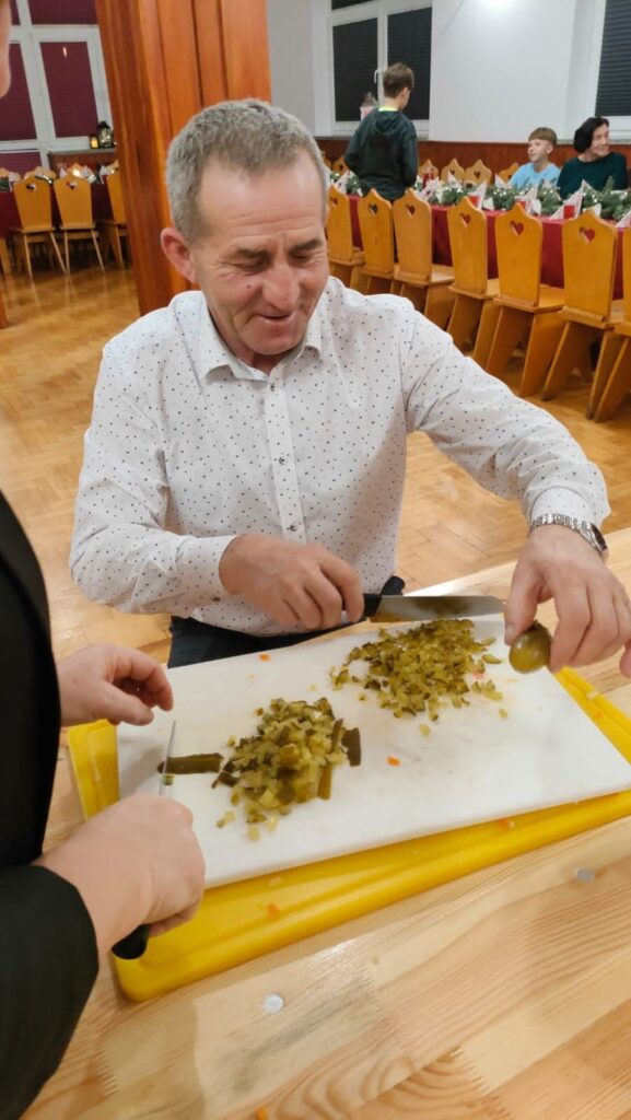 Warsztaty kulinarne seniorów w ramach projektu Aktywny Senior +5 Edycja 2024