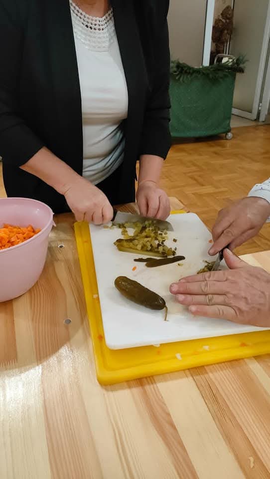Warsztaty kulinarne seniorów w ramach projektu Aktywny Senior +5 Edycja 2024