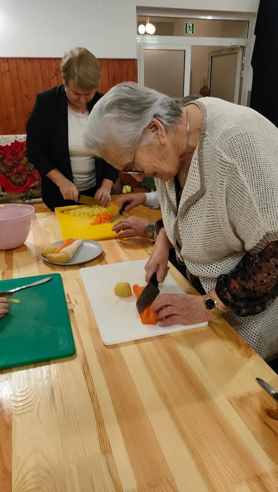 Warsztaty kulinarne seniorów w ramach projektu Aktywny Senior +5 Edycja 2024